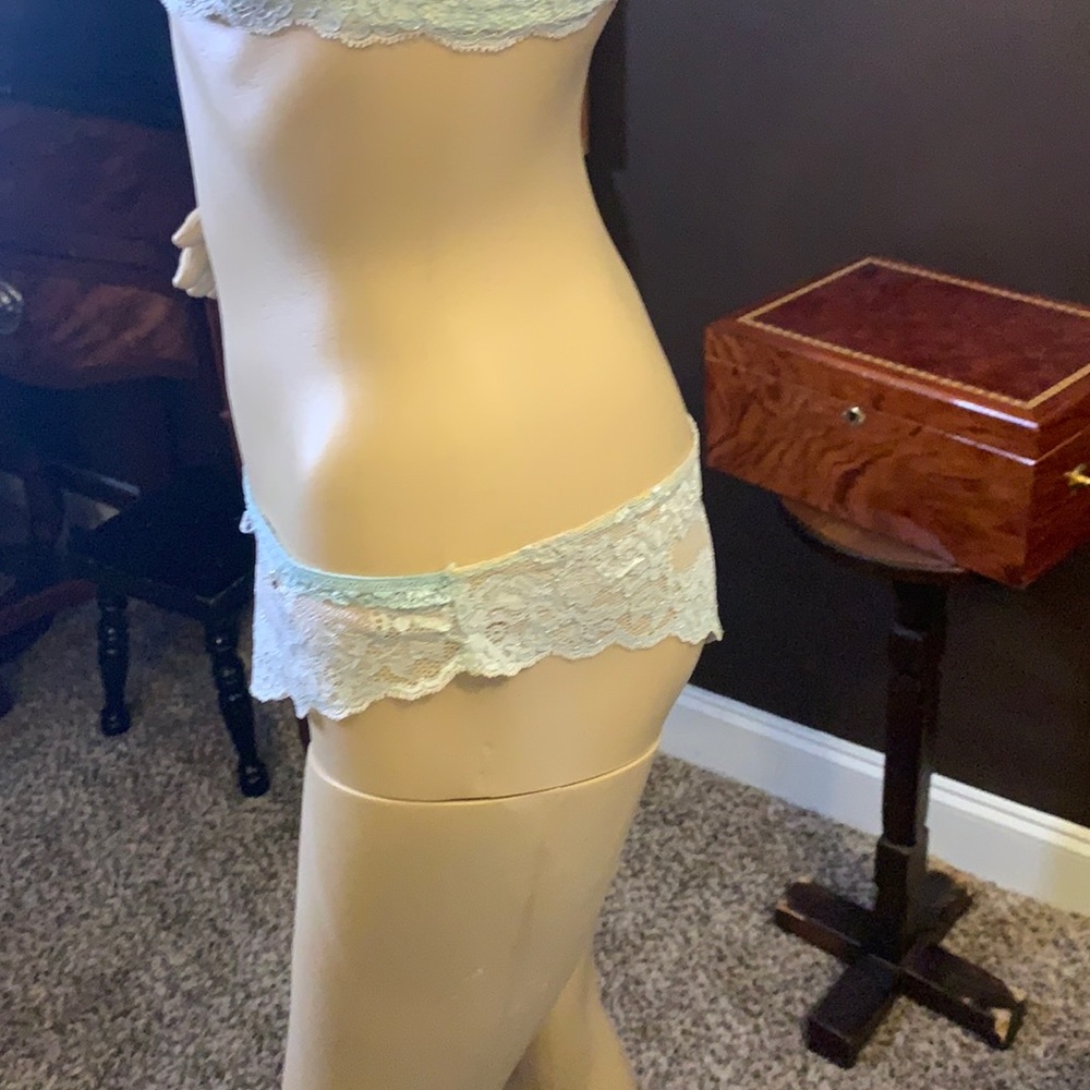 VINTAGE "RARE" CHANTEL THOMASS FOR VICTORIA'S SECRET 3 PIECE LINGERIE SET - Picture 15 of 16